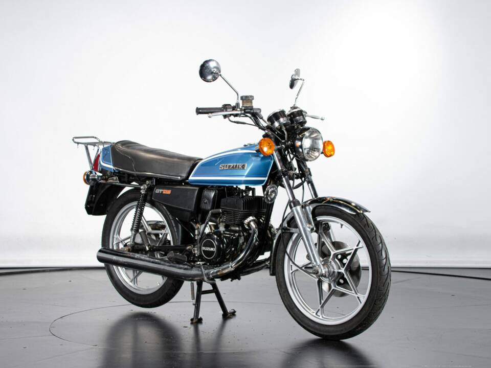 Bild 6/50 von Suzuki GT 125 (1979)