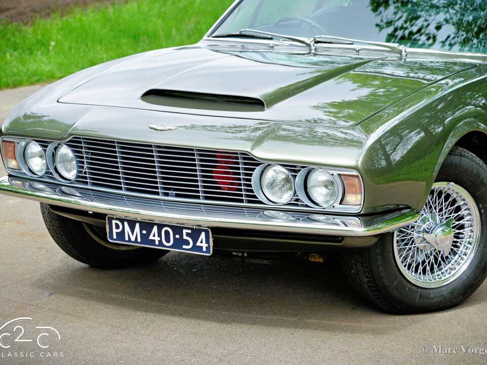 Image 33/57 of Aston Martin DBS (1969)