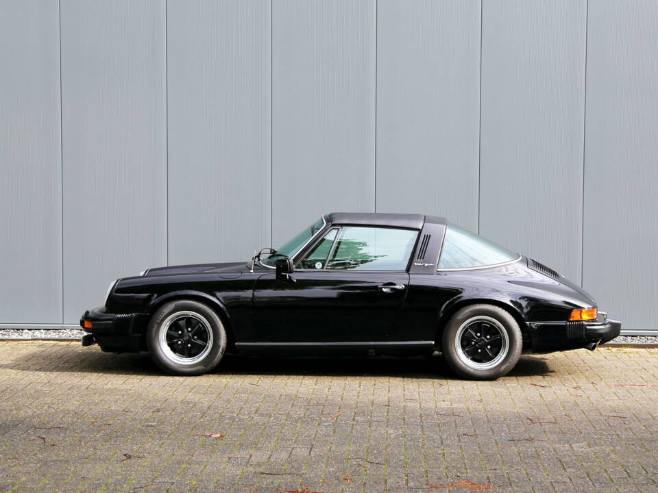 Image 30/67 de Porsche 911 2.7 S (1977)