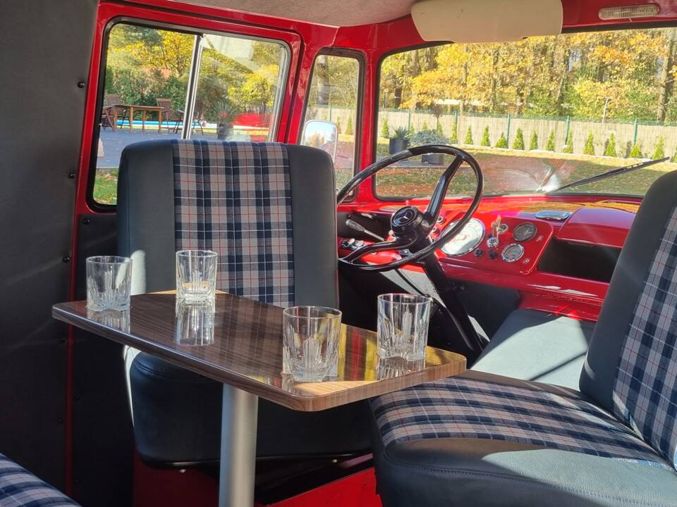 Afbeelding 31/55 van Mercedes-Benz L 319 D (1967)