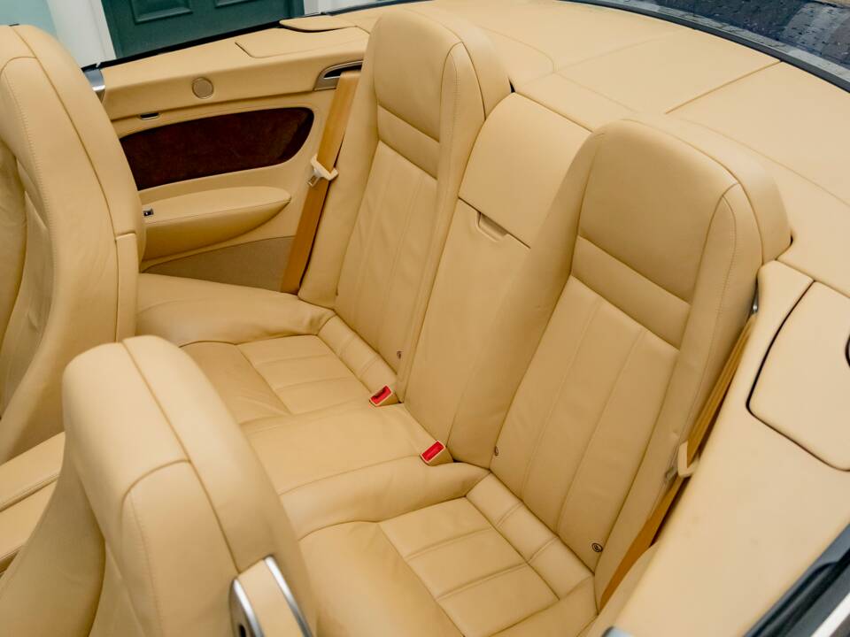 Imagen 19/33 de Bentley Continental GTC (2007)