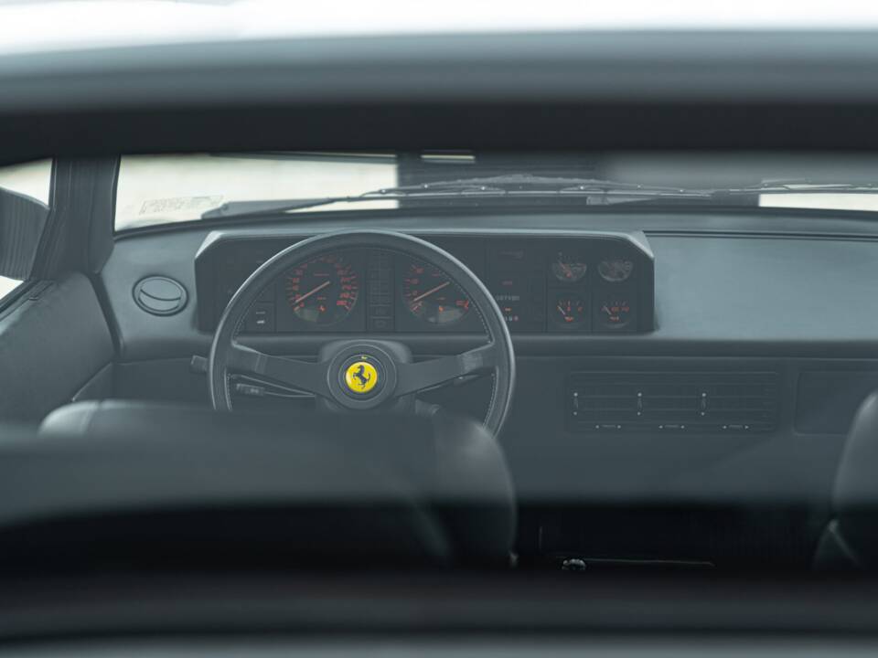 Image 34/50 of Ferrari Mondial 3.2 (1987)