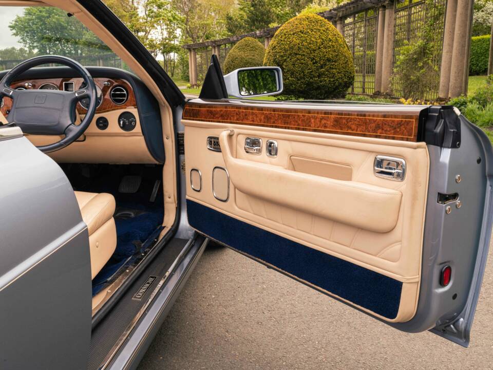 Immagine 32/38 di Rolls-Royce Corniche V (2001)