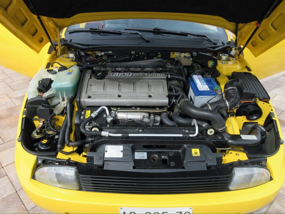 Bild 26/43 von FIAT Coupé 2.0 20V Turbo (1997)