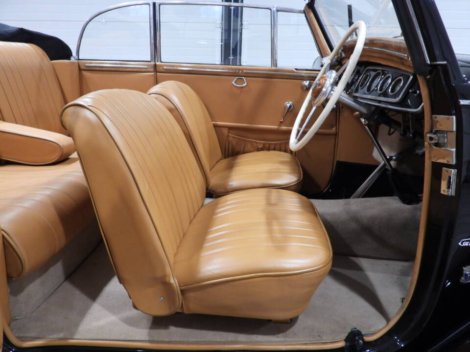 Image 23/51 of Lancia Aprilia (1937)