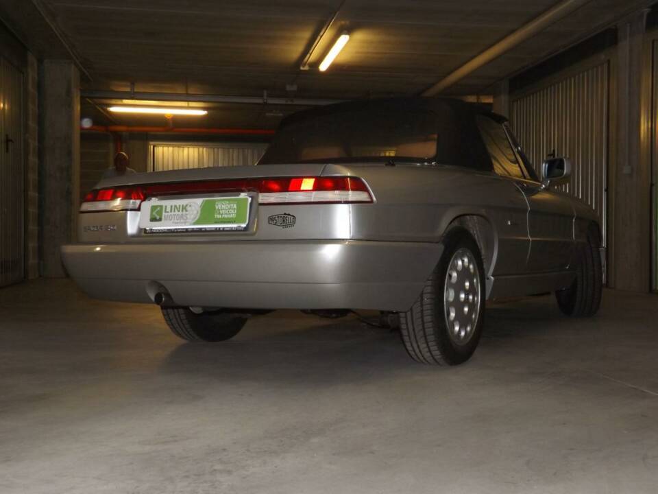 Bild 42/50 von Alfa Romeo 2.0 Spider (1992)