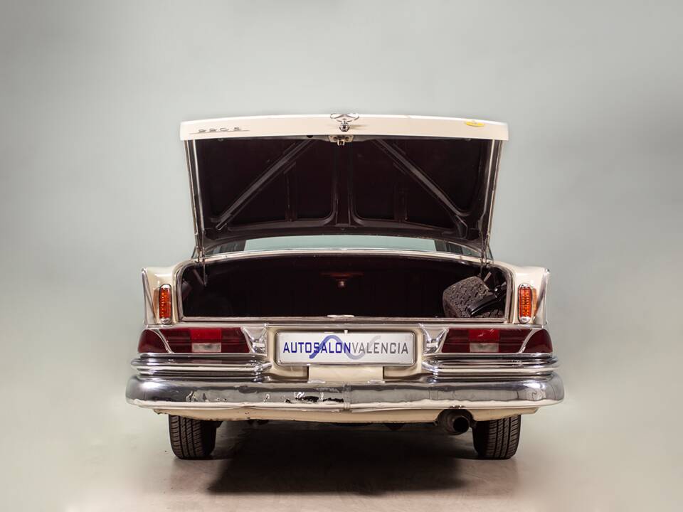 Imagen 31/32 de Mercedes-Benz 220 SE b (1965)