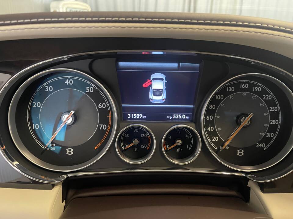 Image 9/20 of Bentley Continental GT V8 (2012)
