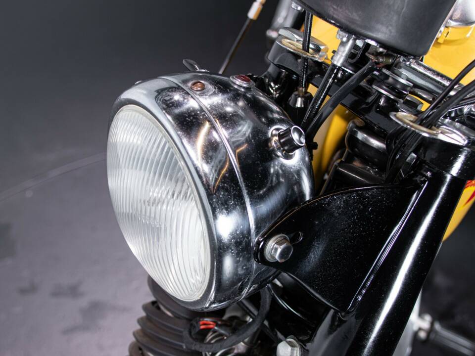 Image 25/50 of BSA DUMMY (1969)