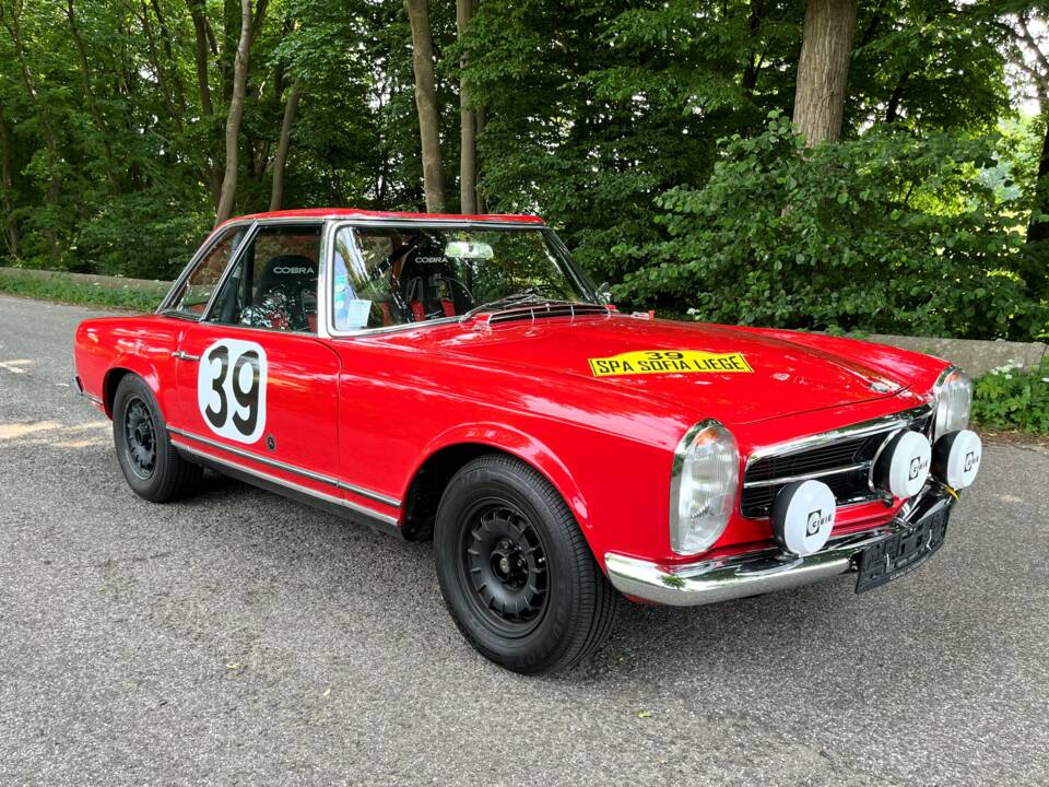 Afbeelding 27/29 van Mercedes-Benz 230 SL (1965)