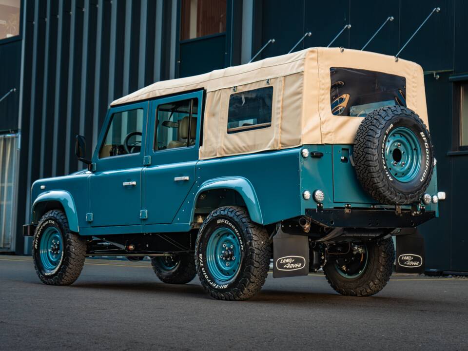 Bild 11/32 von Land Rover Defender 110 300Tdi (1997)