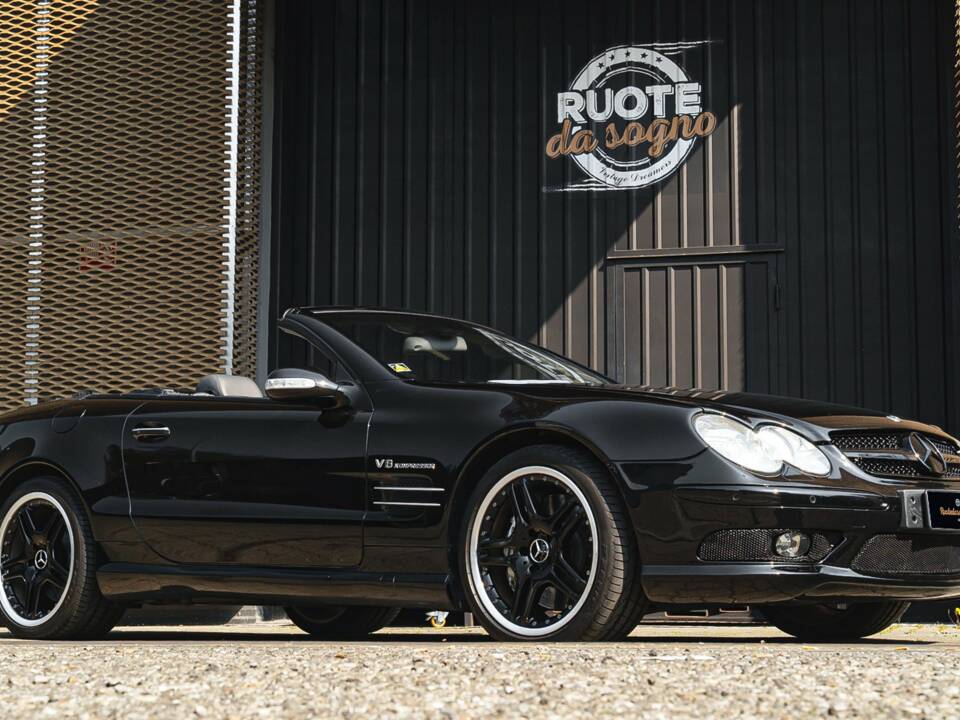 Imagen 2/50 de Mercedes-Benz SL 55 AMG (2002)