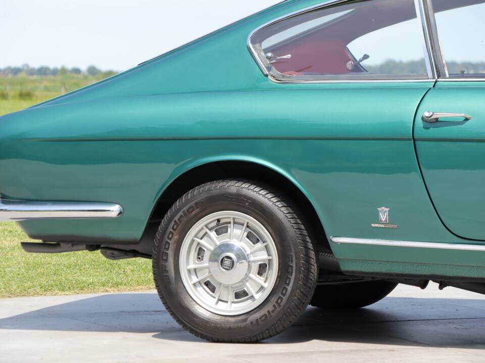 Bild 17/50 von FIAT 1300 Vignale (1965)