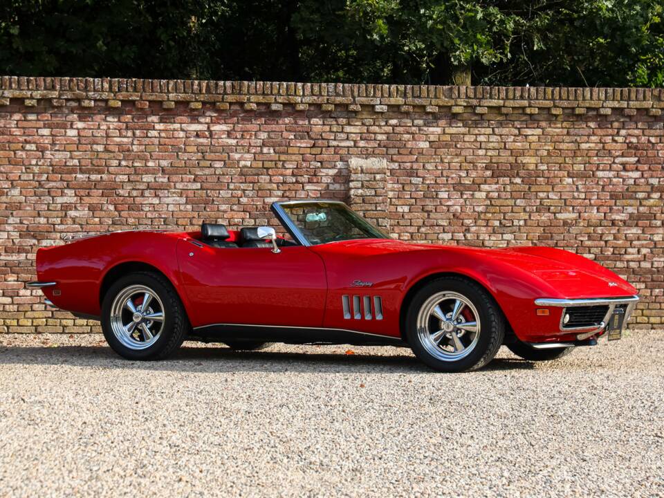 Image 47/50 of Chevrolet Corvette Stingray (1969)