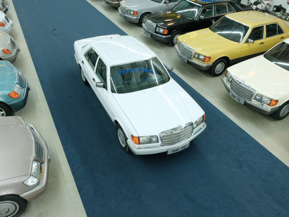 Bild 2/50 von Mercedes-Benz 500 SE (1990)