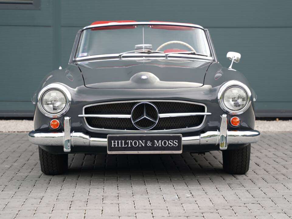 Image 7/50 de Mercedes-Benz 190 SL (1961)