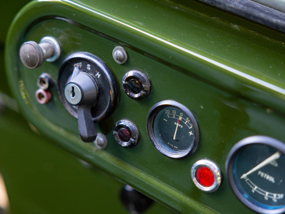 Bild 18/50 von Land Rover 80 (1948)