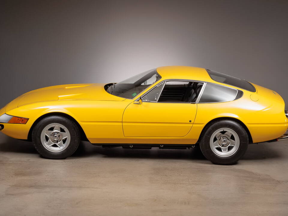 Bild 5/33 von Ferrari 365 GTB&#x2F;4 Daytona (1972)