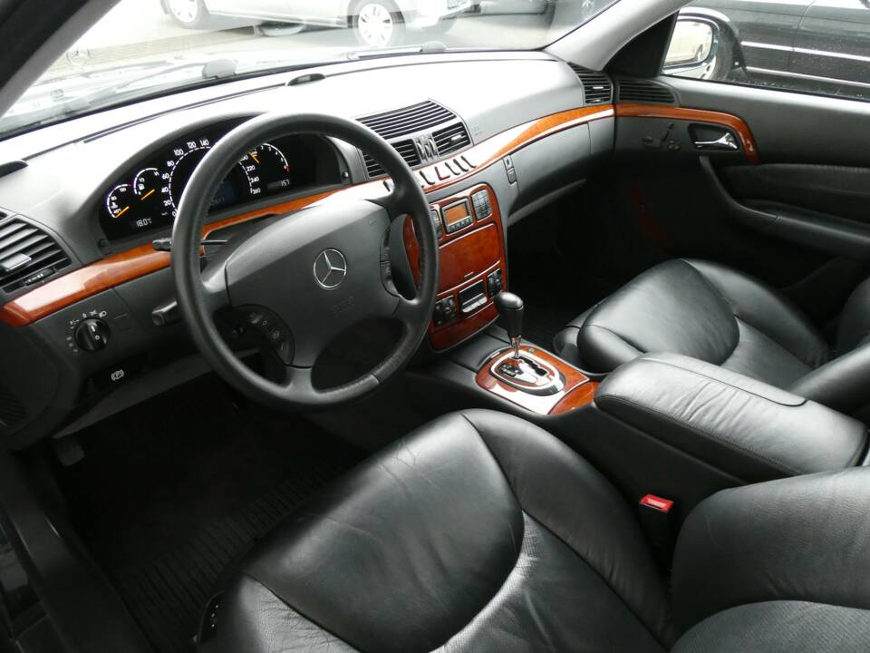 Bild 8/16 von Mercedes-Benz S 320 (1999)