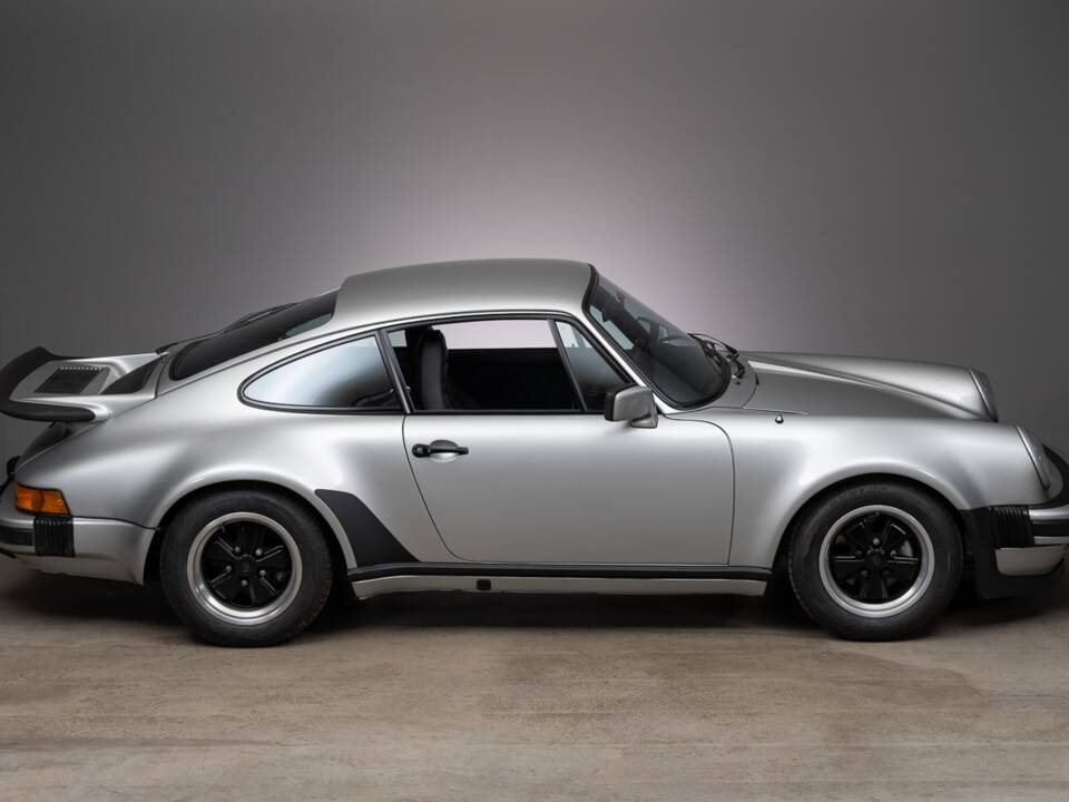 Image 8/29 of Porsche 911 Turbo 3.0 (1976)