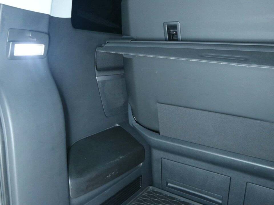 Image 31/50 of Volkswagen T6 Multivan 2.0 TDI (2020)