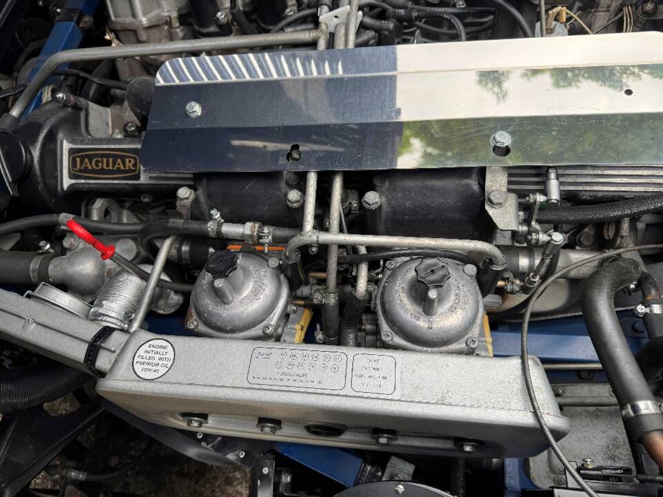 Image 30/32 de Jaguar Type E V12 (1973)