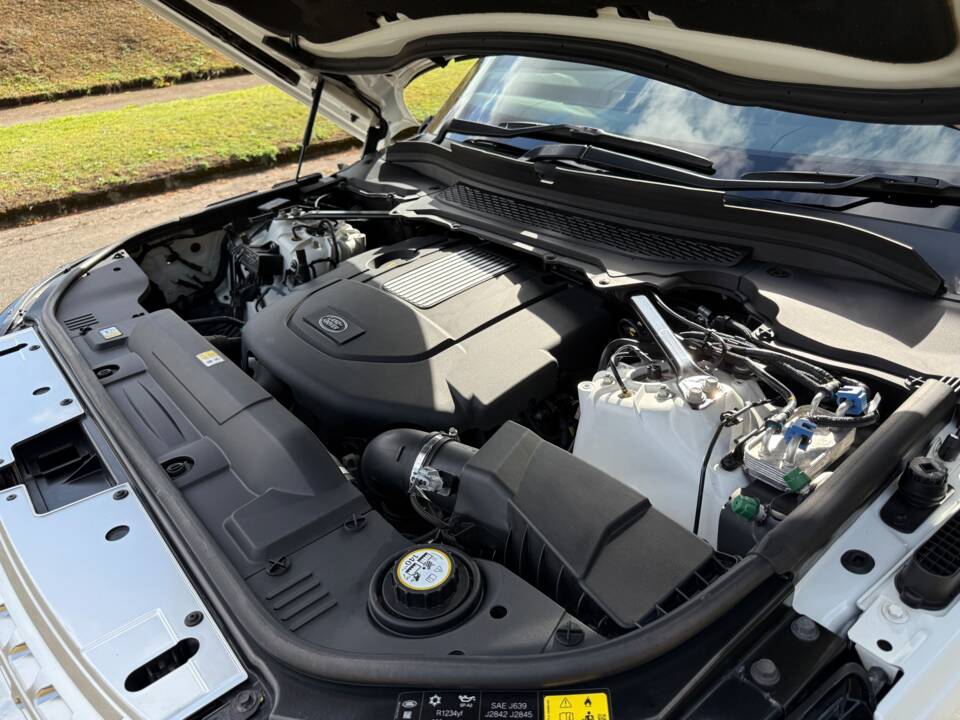 Bild 29/35 von Land Rover Range Rover Vogue TDV6 (2015)