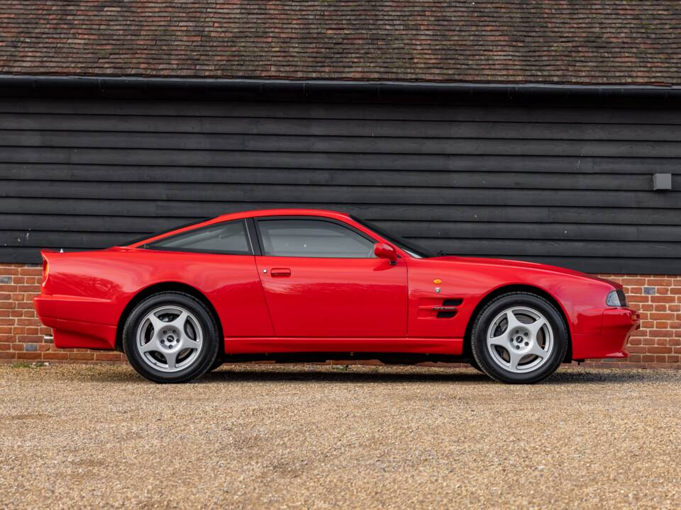 Imagen 2/58 de Aston Martin V8 Coupé (1997)