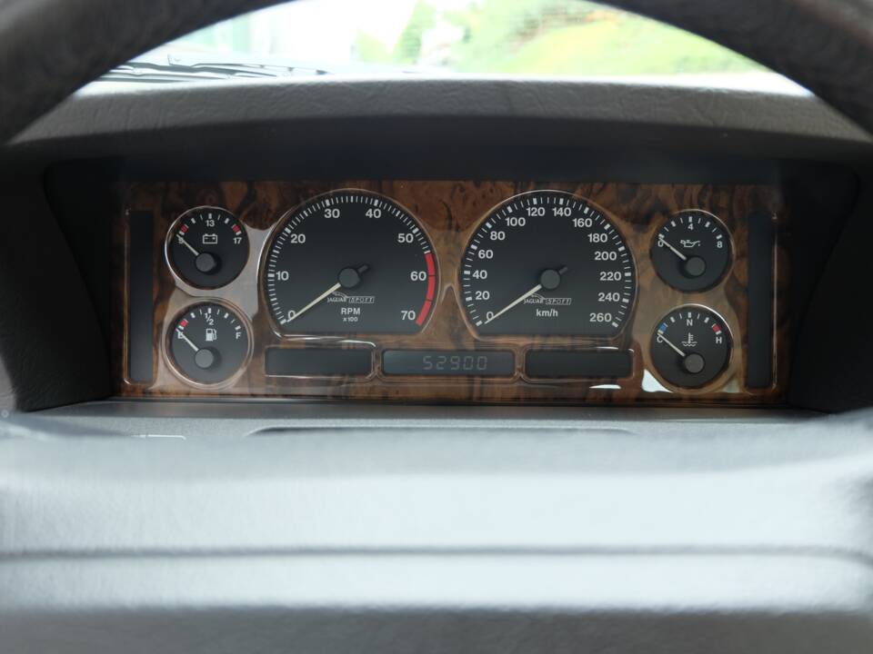 Image 36/77 de Jaguar XJ 40 (XJ-R) (1993)