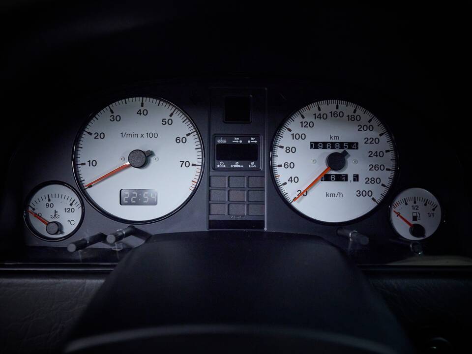 Image 58/99 of Audi RS2 Avant (1994)