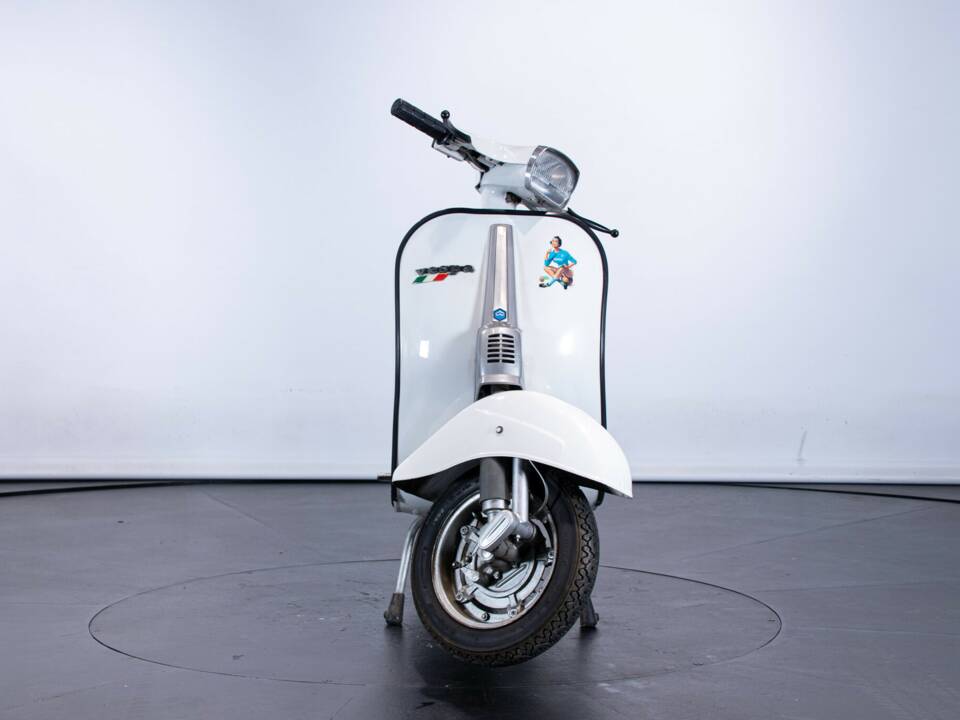 Image 3/50 of Piaggio Vespa 50 Special (1972)