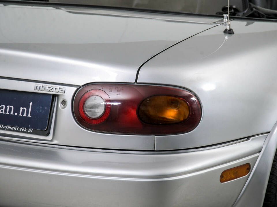 Image 30/50 of Mazda MX 5 (1995)