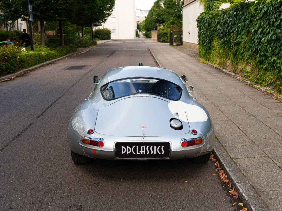 Immagine 6/27 di Jaguar E-Type &quot;Low Drag Coupé&quot; (1962)