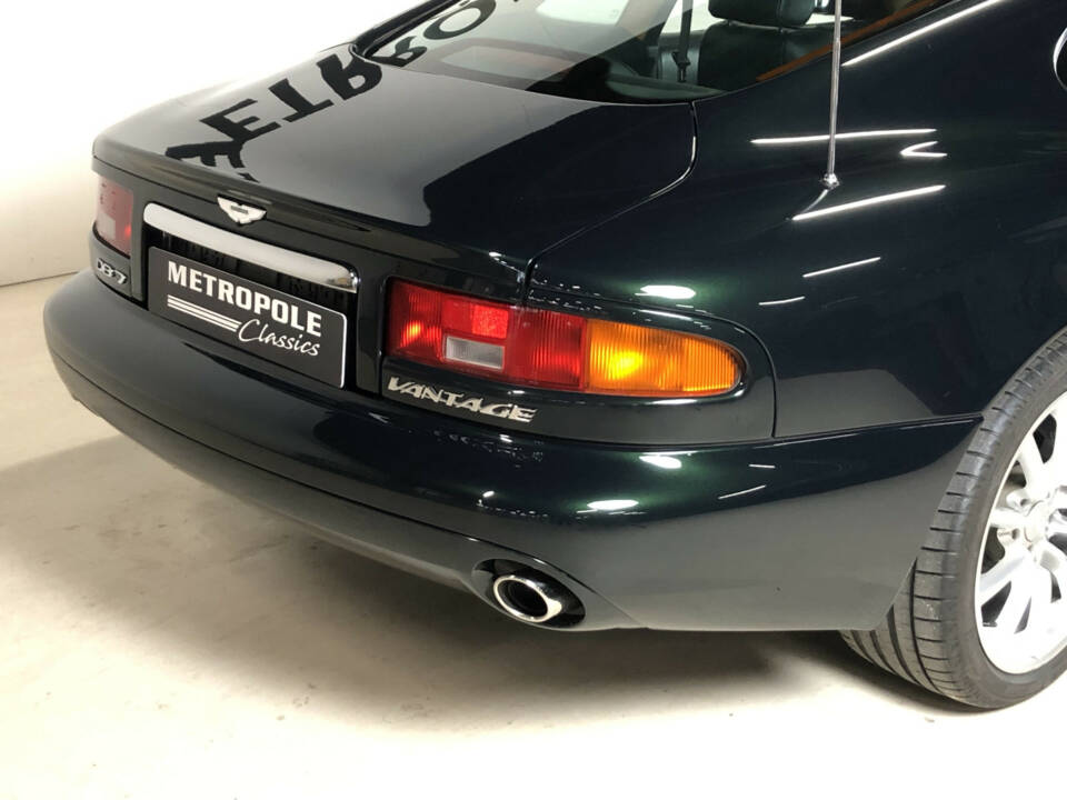 Image 13/35 of Aston Martin DB 7 Vantage (2000)