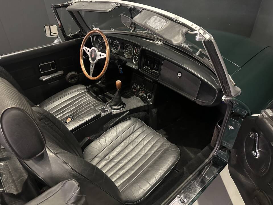 Afbeelding 23/30 van MG MGB (1973)
