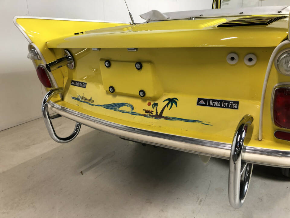 Image 21/24 de Amphicar 770 (1964)