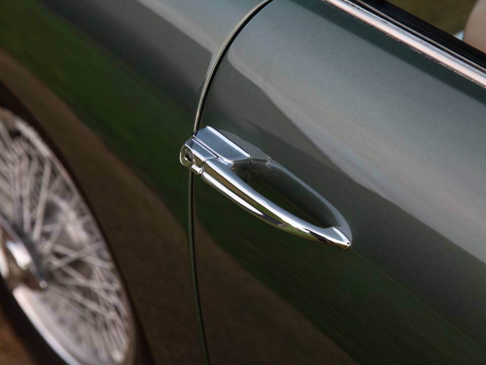Image 29/42 de Aston Martin DB 4 GT (1959)