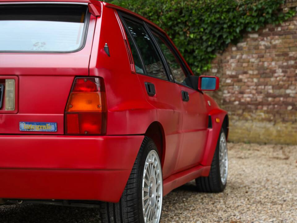 Bild 45/50 von Lancia Delta HF Integrale Evoluzione II (1994)