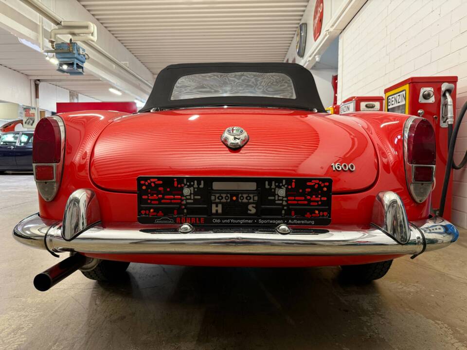 Afbeelding 16/21 van Alfa Romeo Giulia 1600 Spider (1963)
