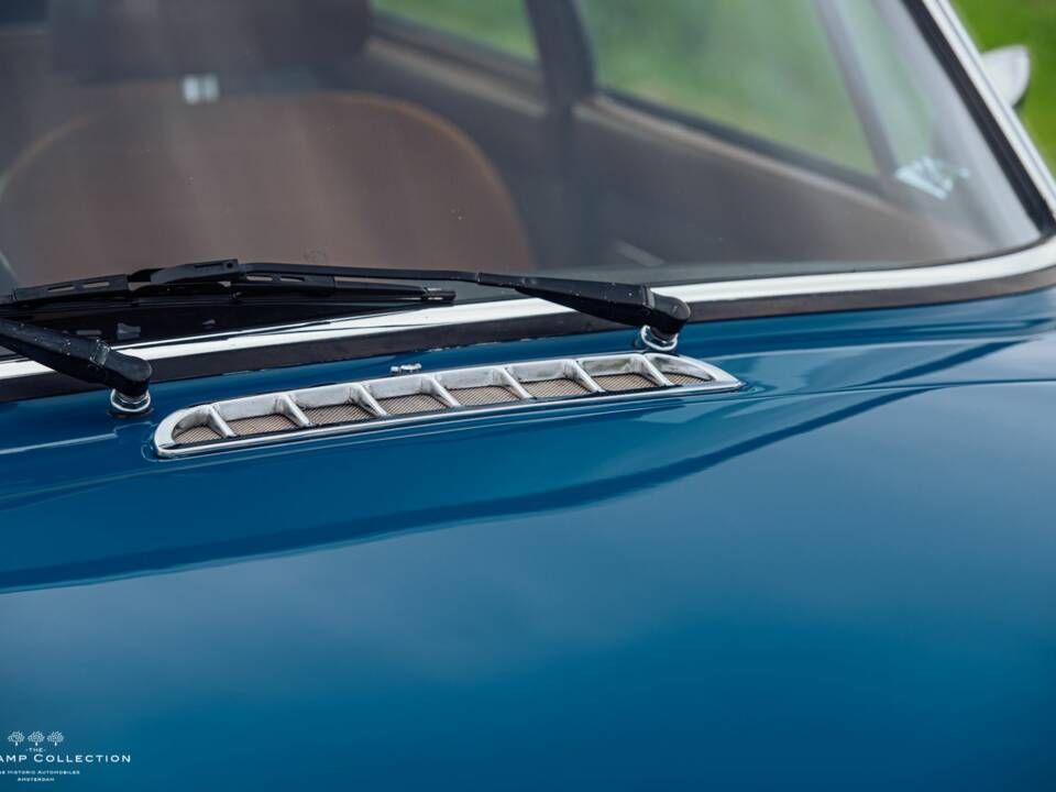 Image 5/40 of MG MGB GT V8 (1973)