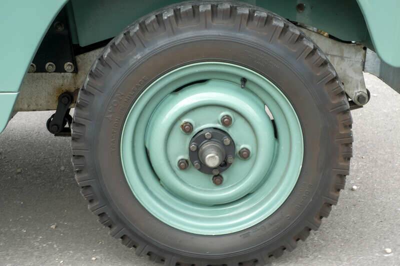 Image 37/50 of Land Rover 88 (1962)