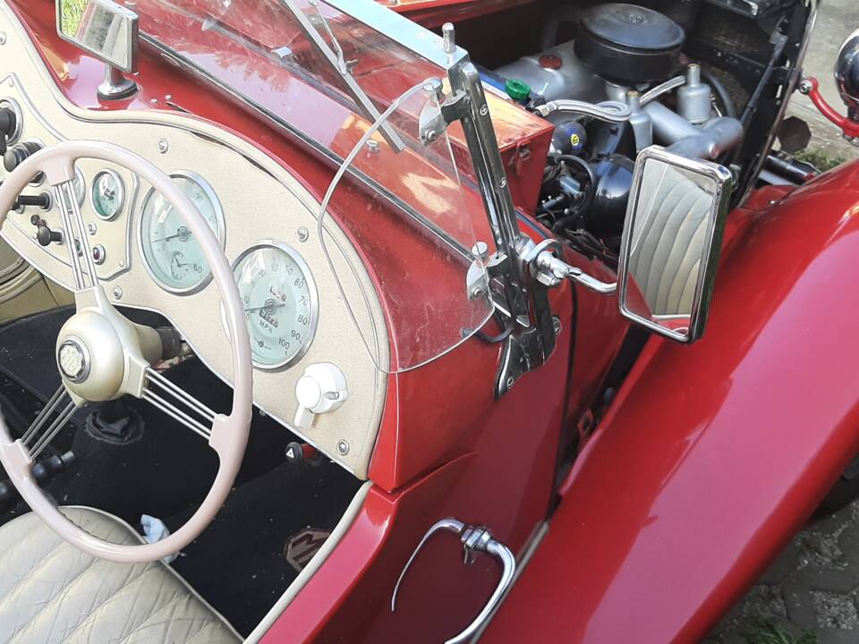 Bild 12/13 von MG TD (1952)