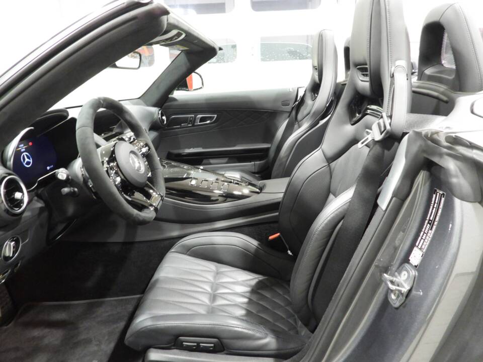 Image 5/15 of Mercedes-AMG GT (2021)