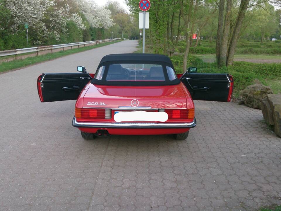 Image 6/9 of Mercedes-Benz 300 SL (1986)