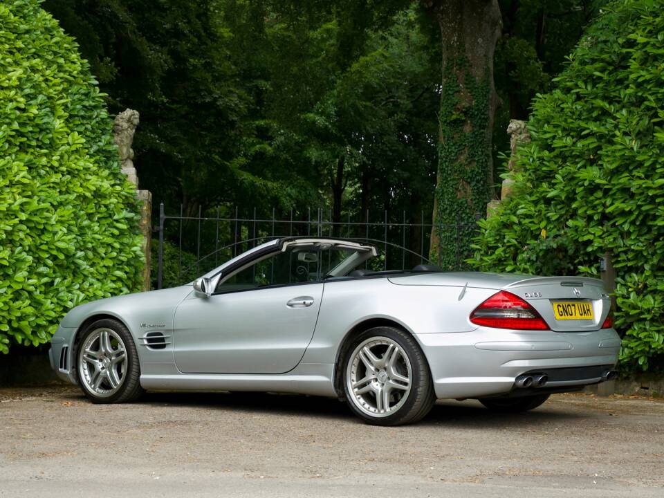 Image 3/23 de Mercedes-Benz SL 55 AMG (2007)