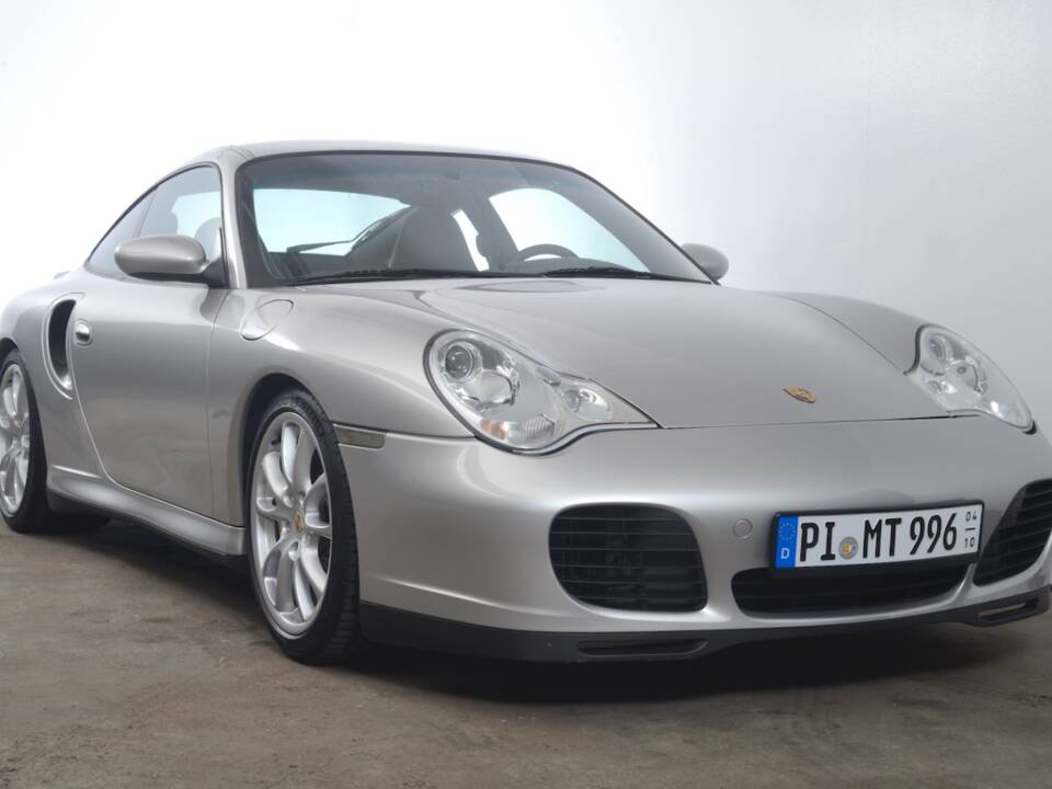 Image 2/20 of Porsche 911 Turbo S (2004)