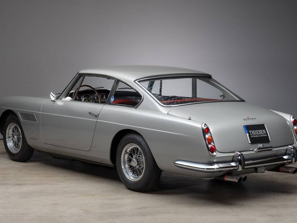 Image 10/29 of Ferrari 250 GTE (1961)