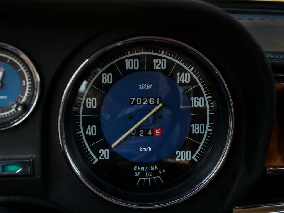 Image 44/50 of Alfa Romeo Giulia Nuova Super 1300 (1975)