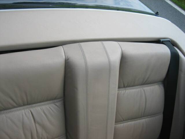 Bild 40/50 von BMW 325i (1989)