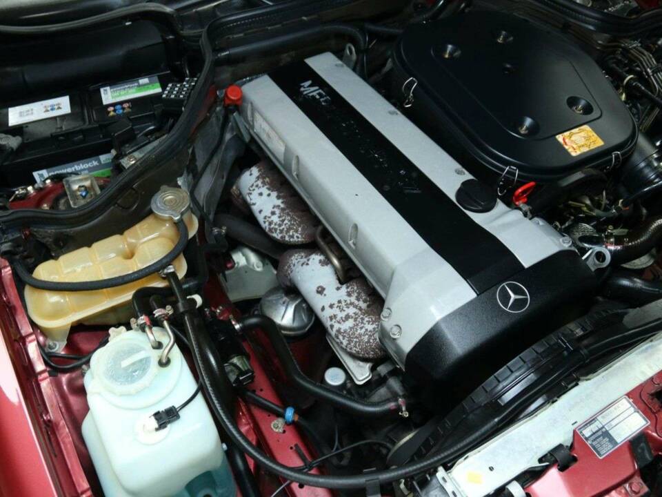 Bild 37/50 von Mercedes-Benz 300 CE-24 (1992)